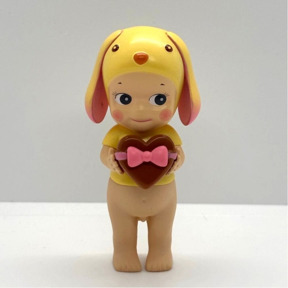 New Unbranded Collectible Mini Figure, Lop Rabbit & Chocolate Heart, Open Box